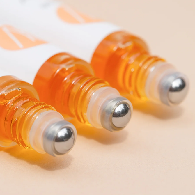 Wildcraft Eye Serum roller