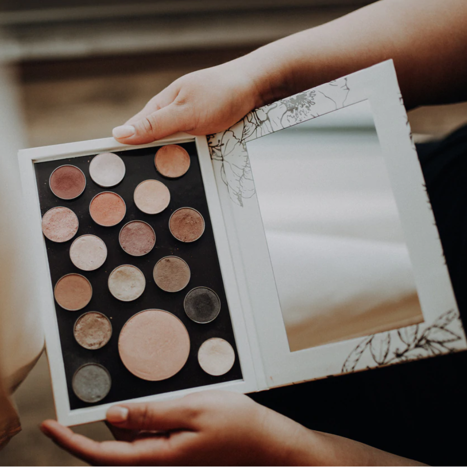 Pure Anada Pro Magnetic compact inside
